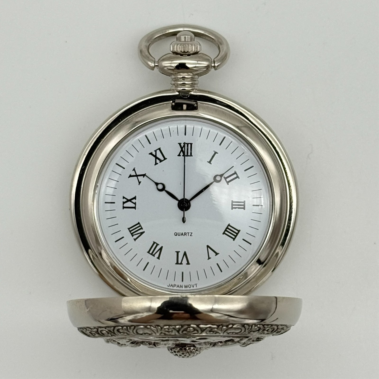 Modern Glossy Silver Tone Golf Themed Heavy Quartz Pocket Watch, 51mm White Dial