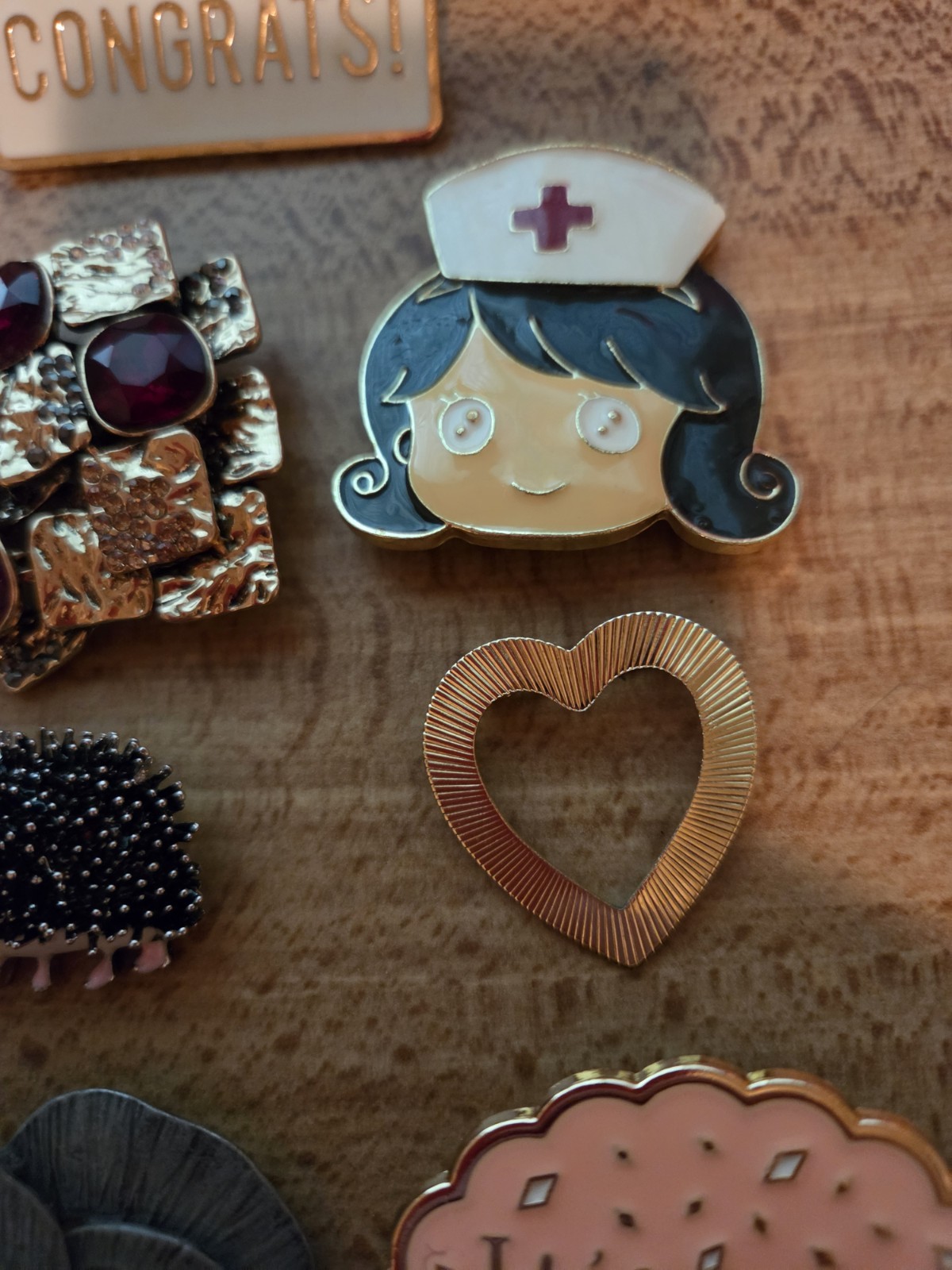 Mixed Themes And Materials Brooch Pin Lapel Jewelry Lot Age Unknown CA 293-40-1