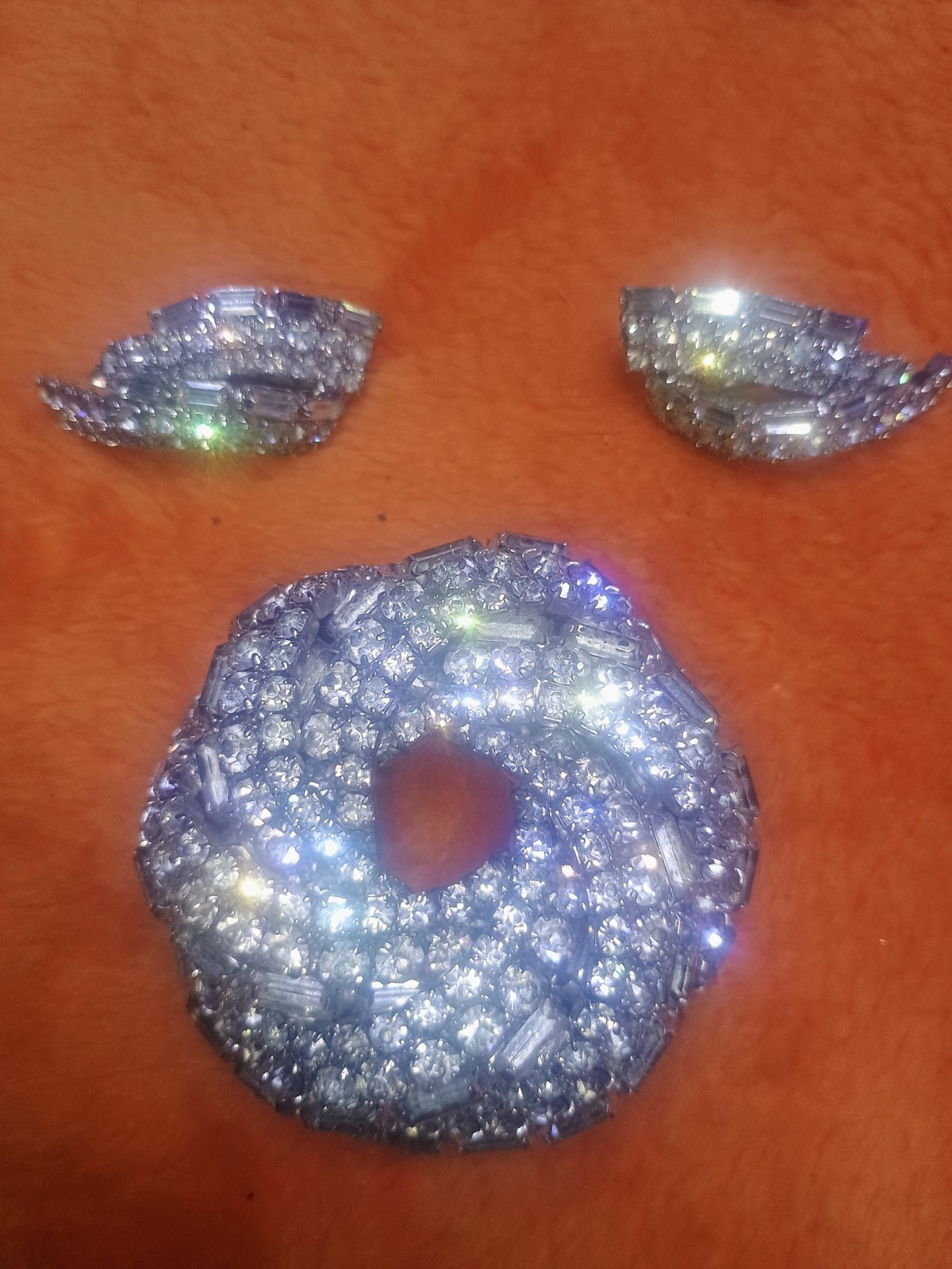 Vintage Art Deco Rhinestone 3D Brooch An Unsigned Beauty