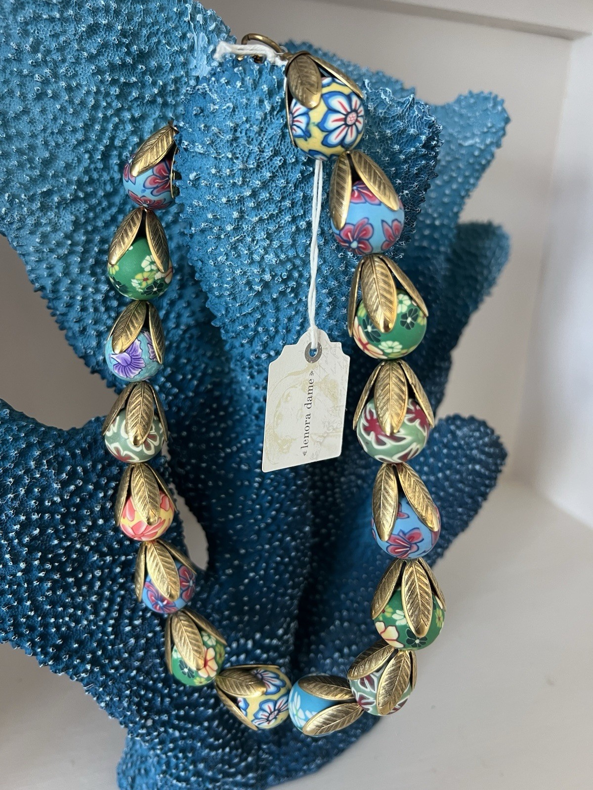 Lenora Dame ~ Wo’s Necklace 17 in Gold Tone Floral Tulips Abstract Beaded ~ NWT