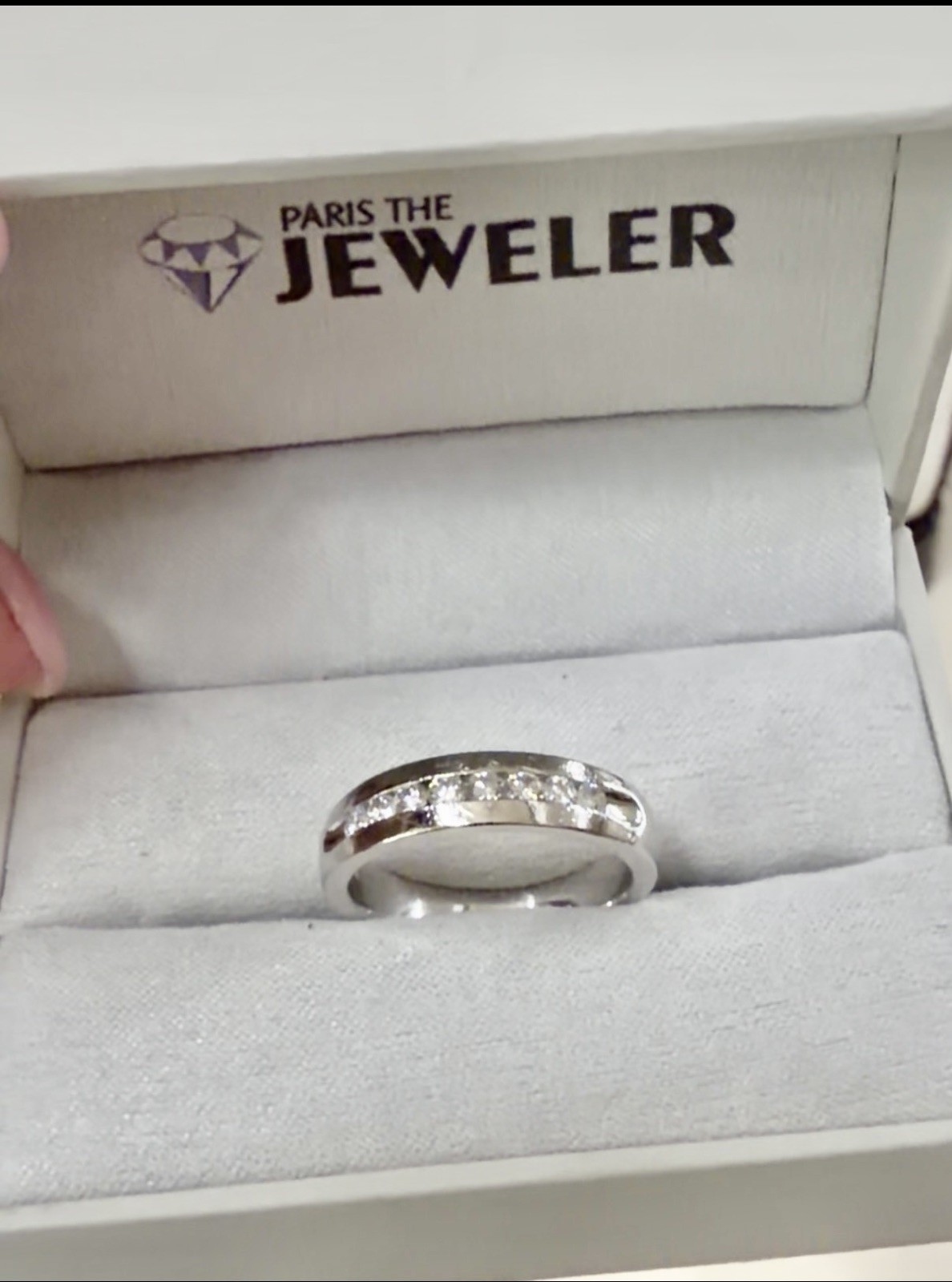 Men’s Platinum Diamond Wedding Band Ring Size 9. 1/2 .50CTW SI Grade Diamonds
