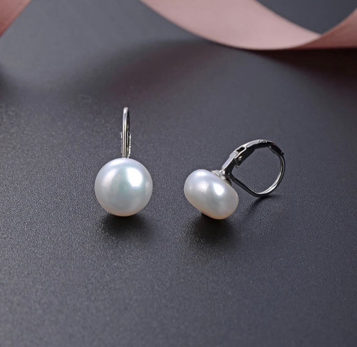 Elegant Solid 925 Sterling Silver Freshwater Pearl Leverback Earrings