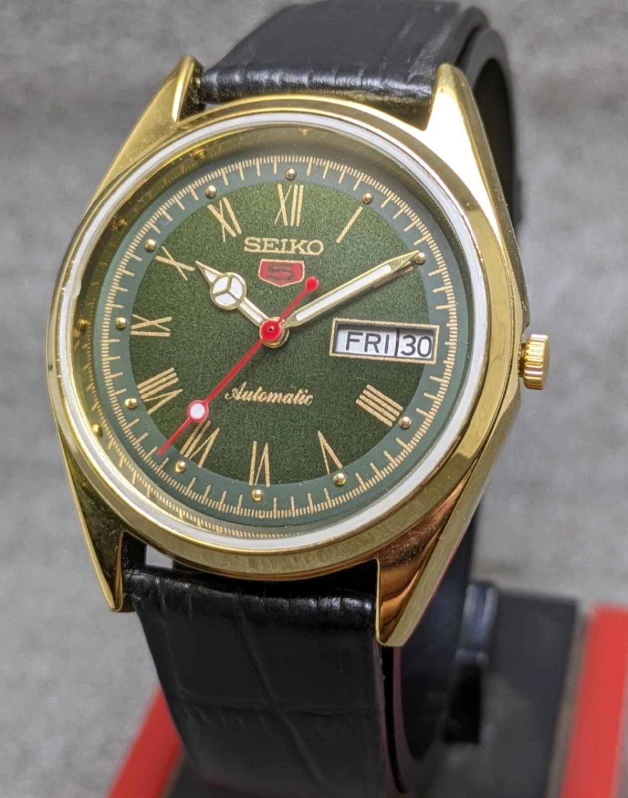 Vintage Seiko 5 Automatic 6309A Day-Date Men’s Watch Green Dial Japan Made.