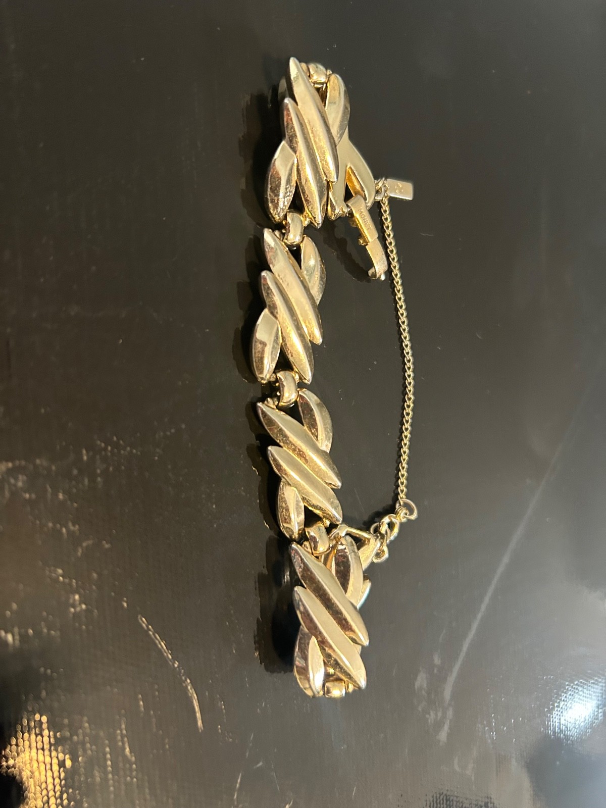 Vintage Monet Gold Tone Leaf Link Bracelet Signed w/ safety chain