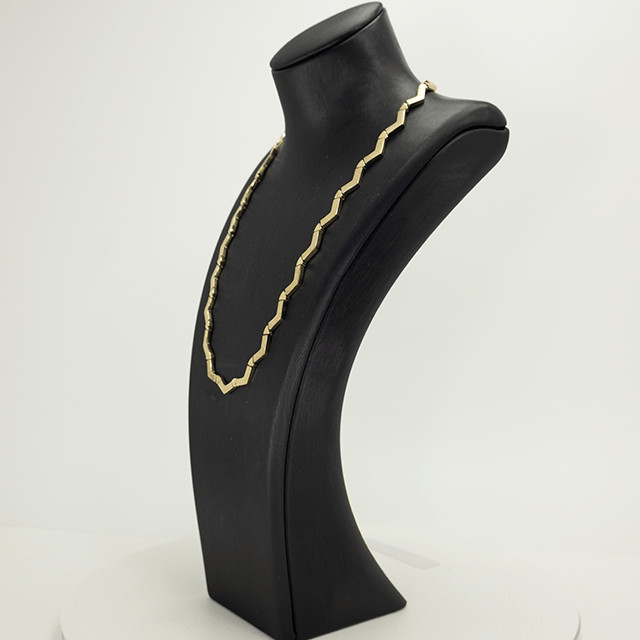 Silver gold-plated necklace with zigzag links