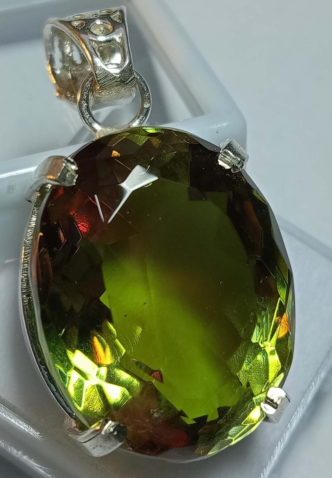 Alexandrite Colour Change Oval Cut Pendant 62.35 Ct Natural Gemstone Certified