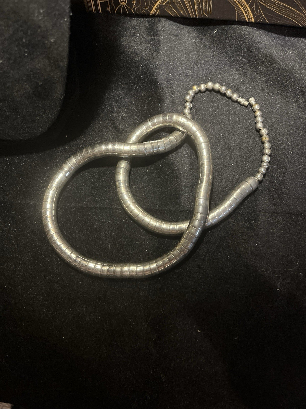 Silver Tone Snake Chain Statement Necklace Metal Chain, No Stone, Undated