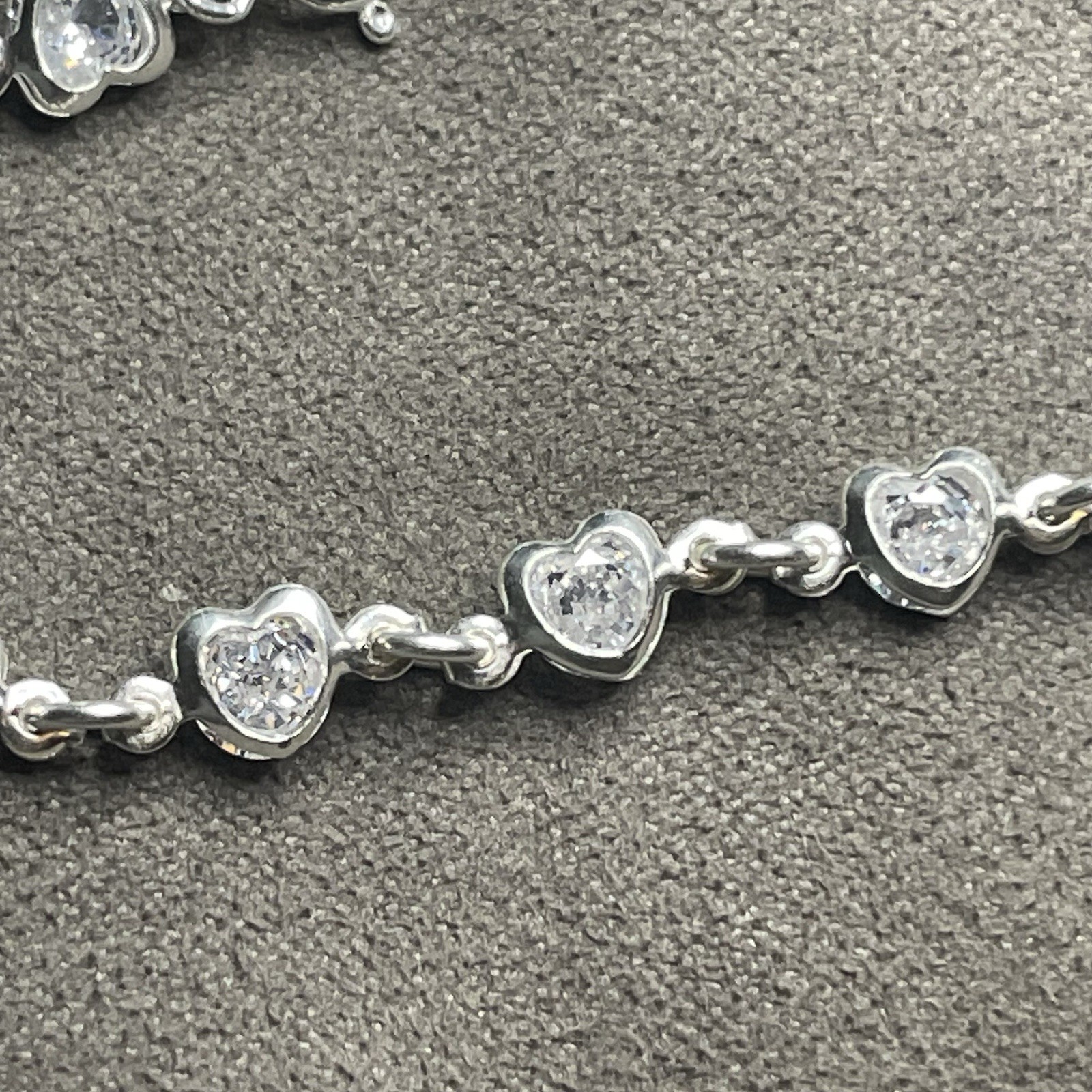 925 Sterling Silver Linked Hearts Bracelet – Adjustable 7.5-8.5in