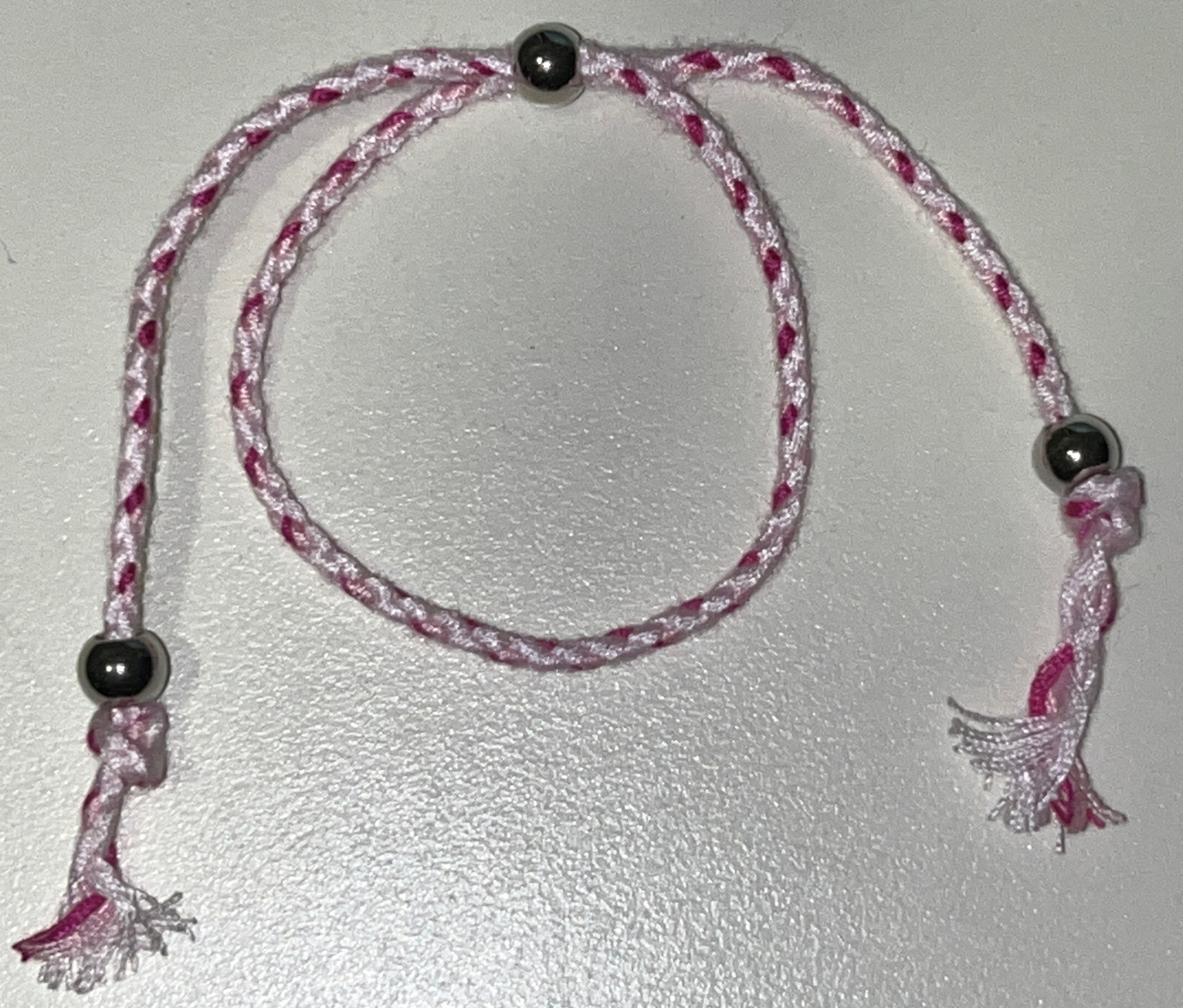 NEW BOHO BRAIDED THREAD FRIENDSHIP BRACELET ADJUSTABLE COLOR FUCHSIA WHITE PINK