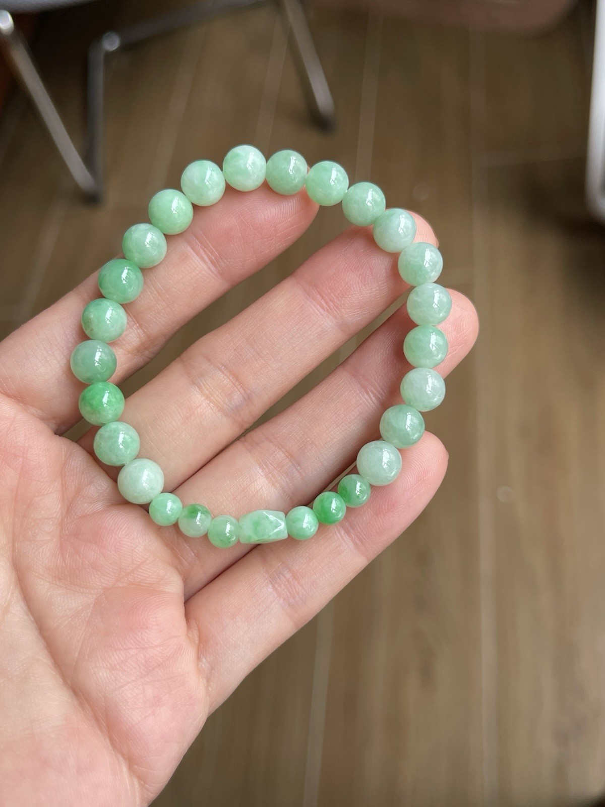 Natural Type A Burmese Jadeite Bracelet 15cm Apple Green 7.4-7.6mm Round Beads