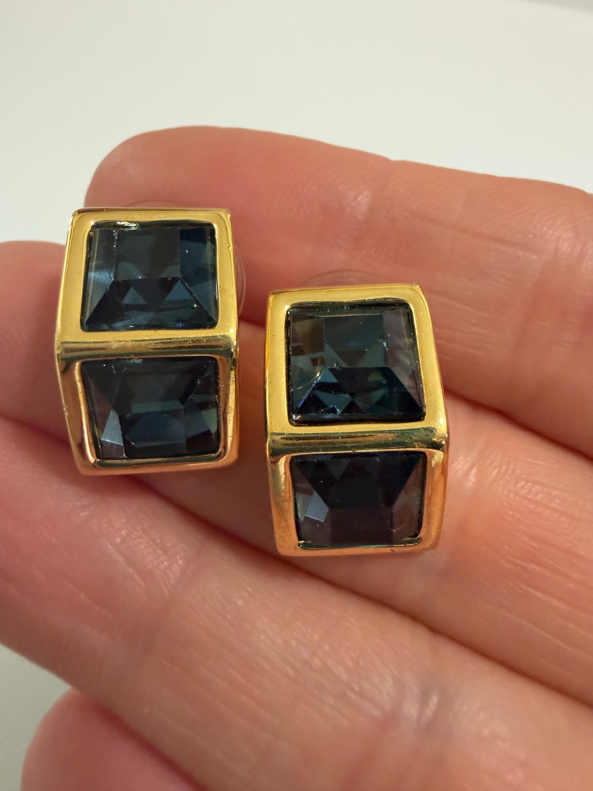 Vintage SAL Swarovski Crystal Blue Cube Illusion Post Earrings Gold Tone Stamped