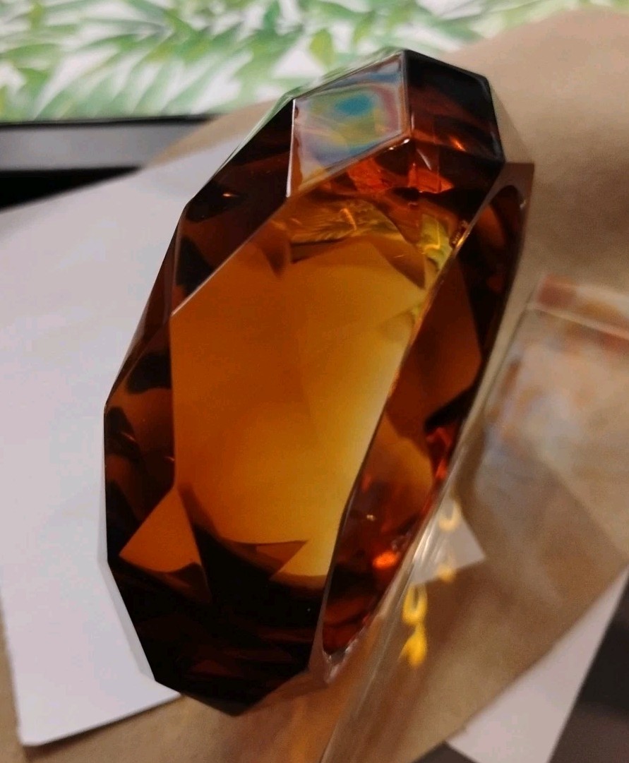 CHUNKY! Root Beer Toned Faceted Brown Acrylic/Lucite Bangle Bracelet, Nice!
