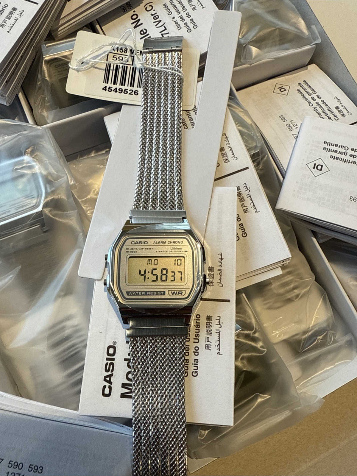 Casio A158WEM-7D Vintage Digital Watch Silver Mesh Band Retro Classic NEW