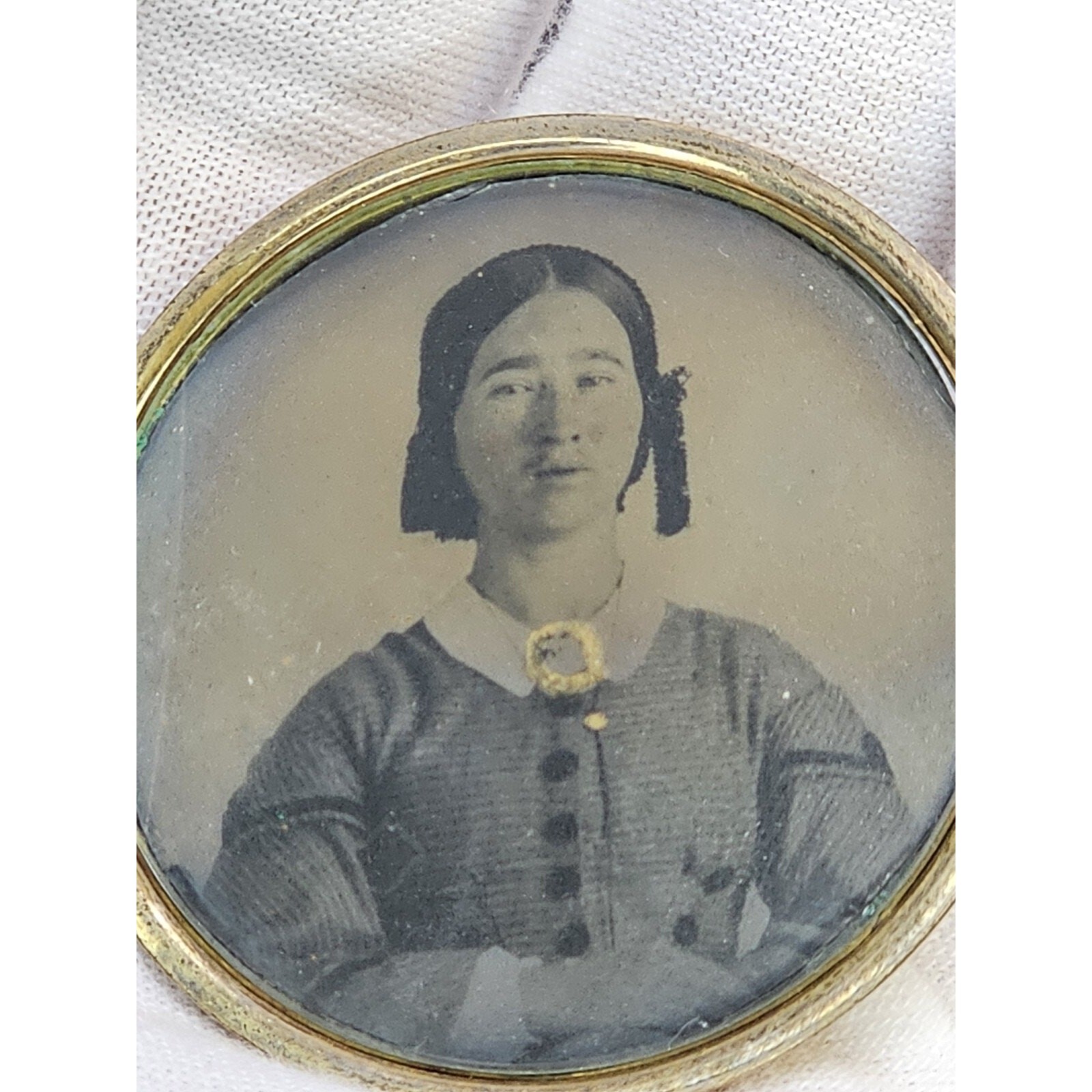 Antique Mid 1800s – American Locket (Male & Female Pictures – Treasure
