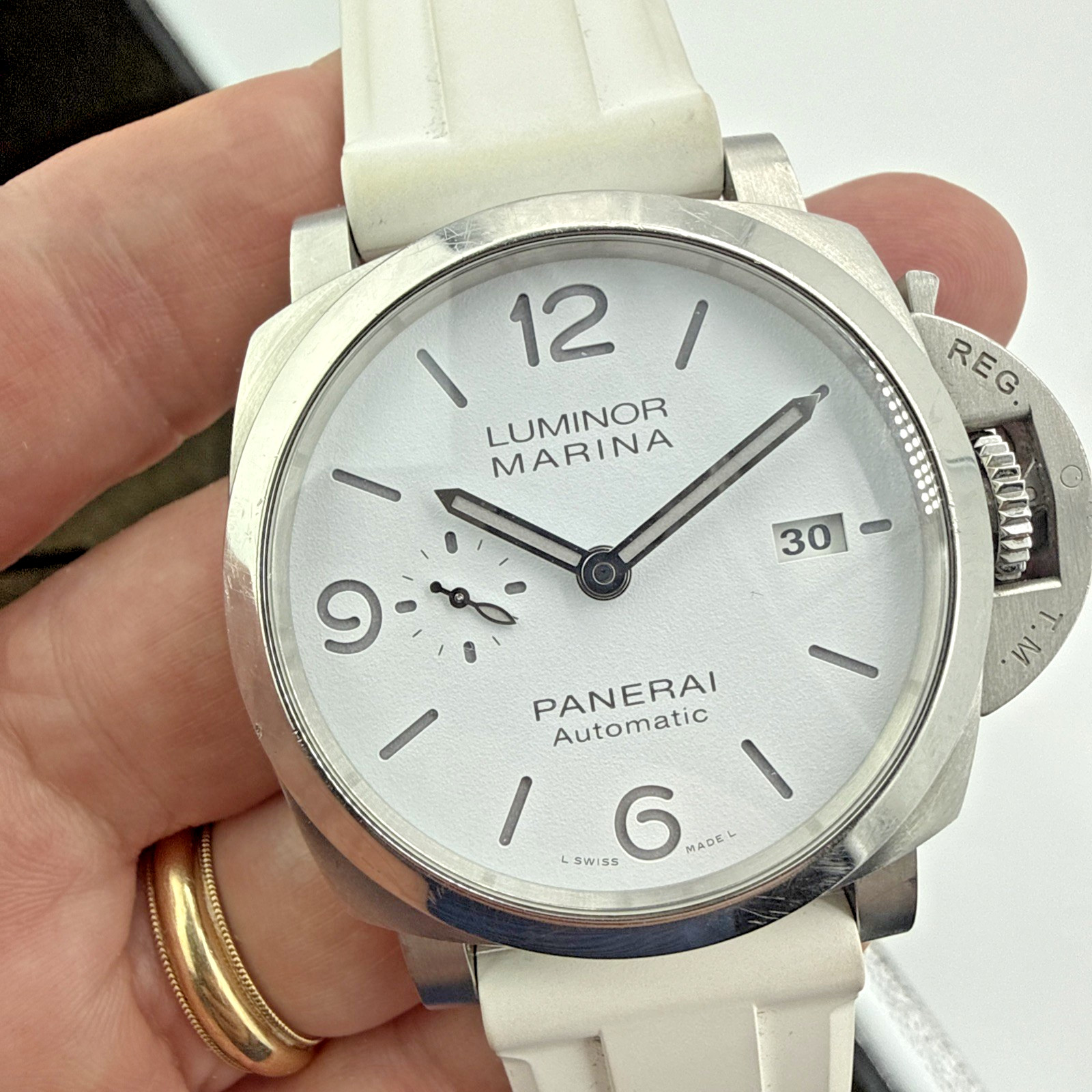 Panerai 2021 Luminor Marina Steel Auto 44mm White Dial w Rubber Strap PAM 01314