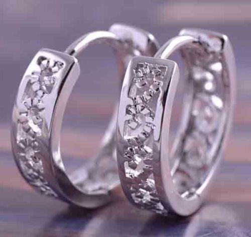 Pretty New White Gold Filled Scroll Openwork Round 3/4″ Hoop Earrings