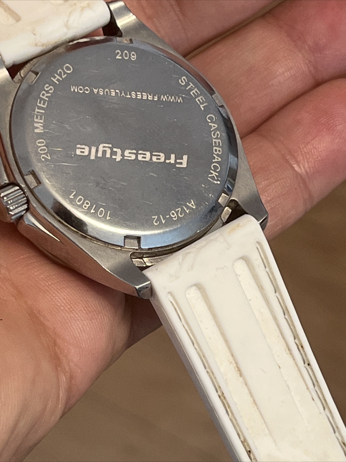 Freestyle Diver watch 200M H20 20ATM A126-12 White dial me’s watch