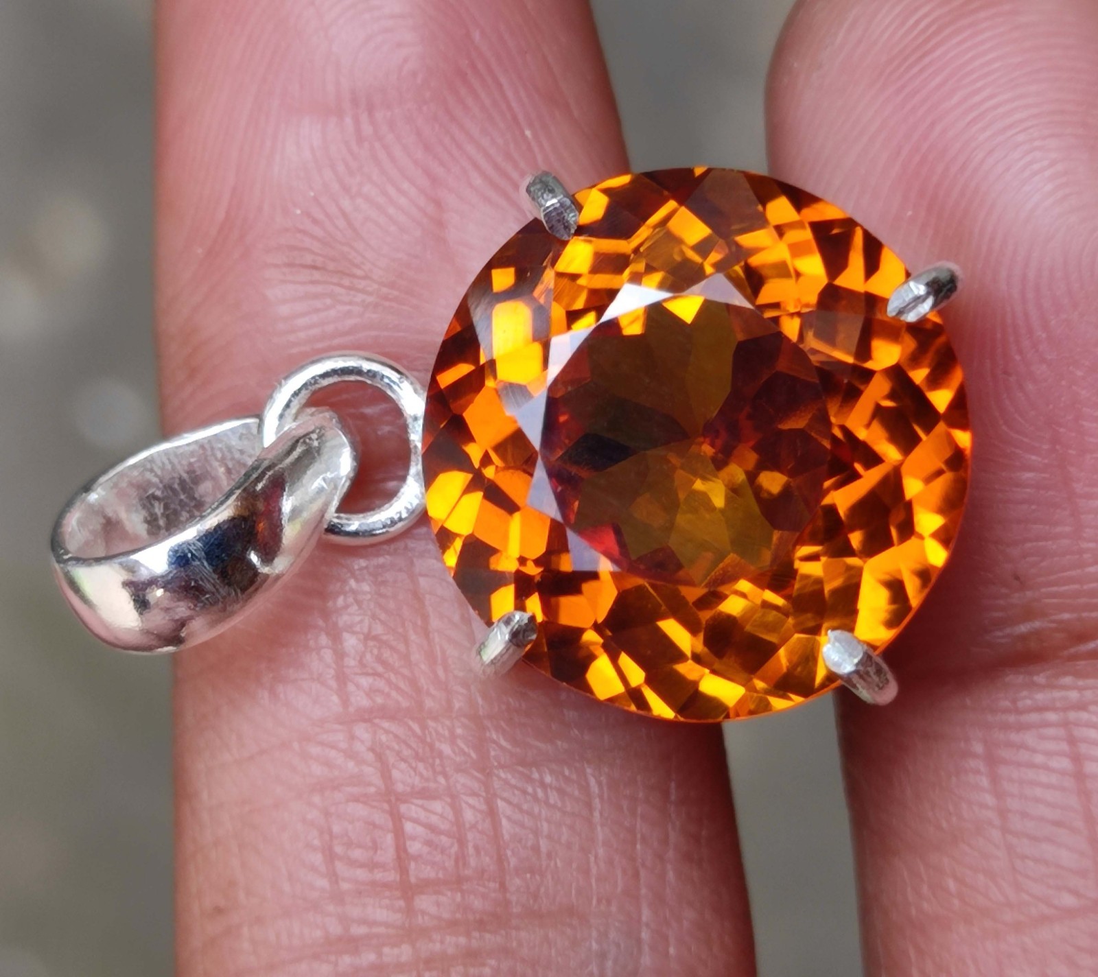 Fiery 30 Ct Natural Padparadscha Sapphire Gemstone Pendant -925 Sliver Jewelry