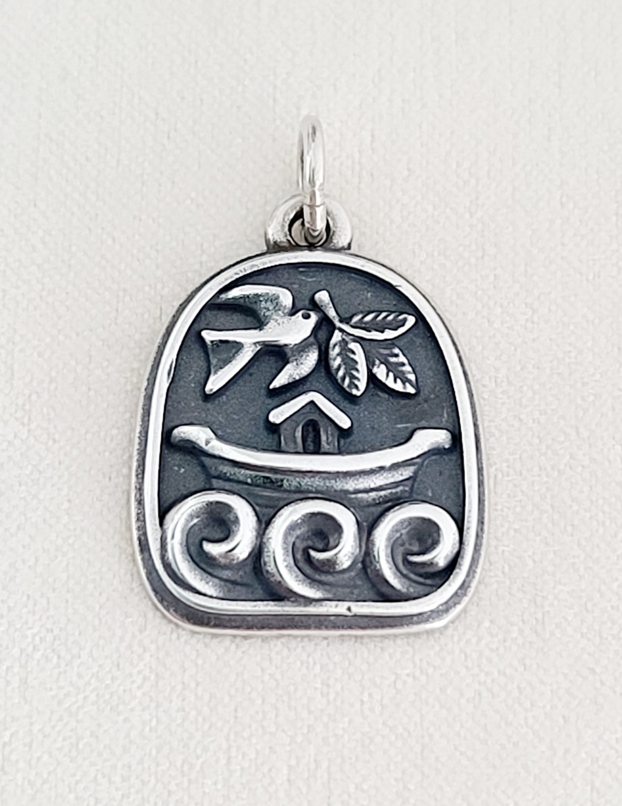 James Avery Retired God’s Promise Noah’s Ark Peace Charm