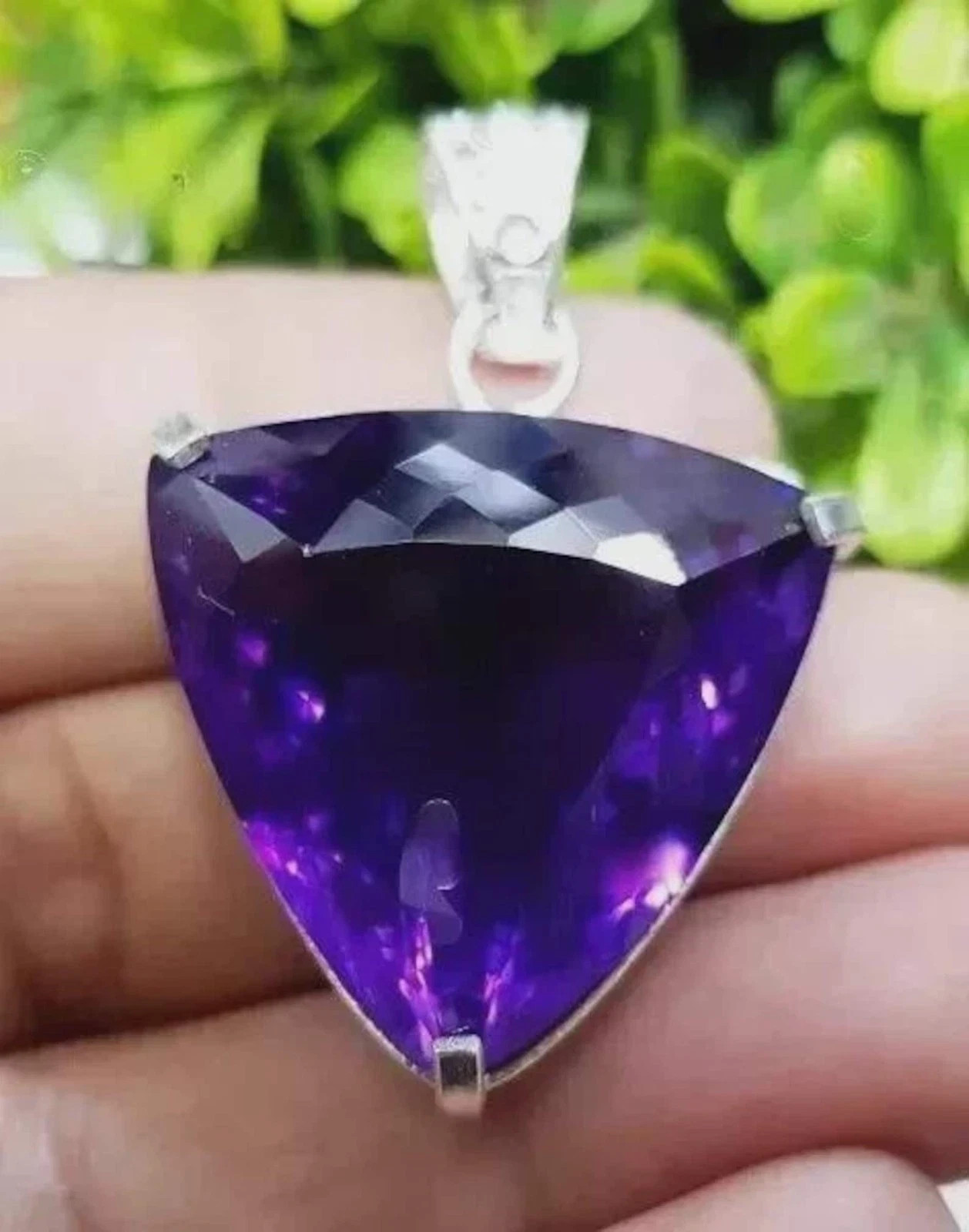 21 Ct Natural Ceylon Purple Sapphire Trillion Cut Certified Gemstone Pendant