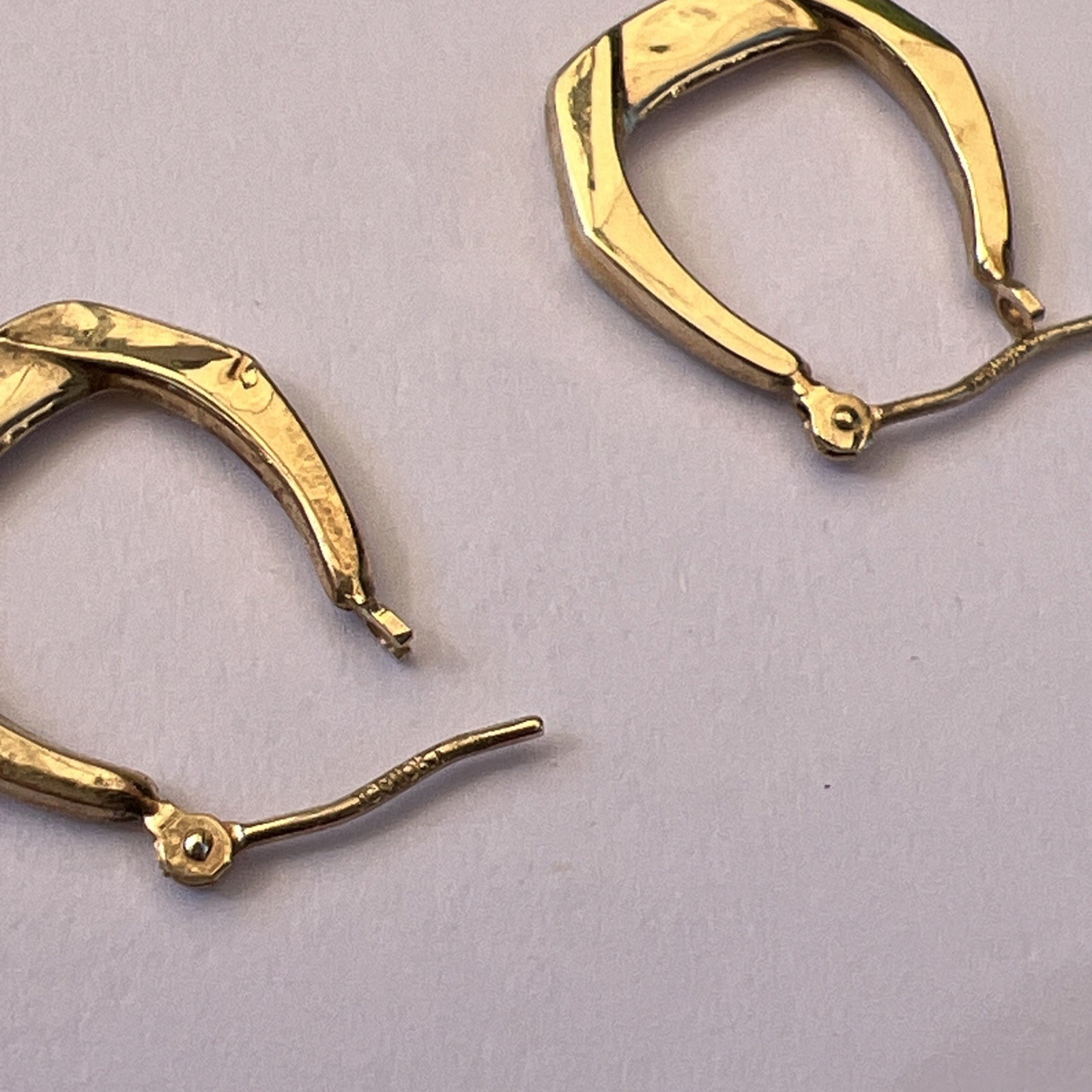 Vintage Signed JCM 10K Gold Small Twisted Hoops 0.7g