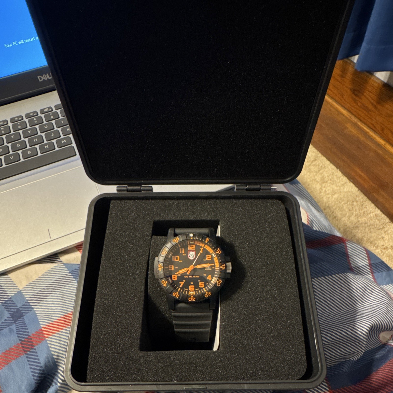 Luminox Leatherback Sea Turtle Swiss Made Quartz 39mm Black/Orange Box