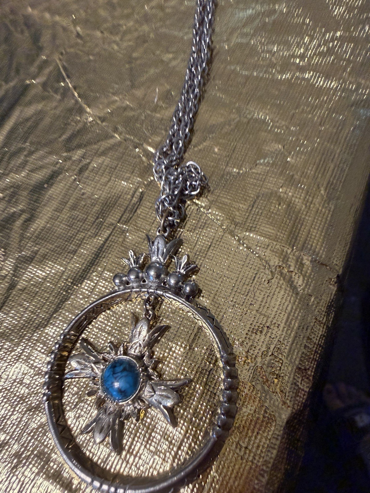 Silver-Tone Floral Round Blue Stone Bezel Charm Pendant Rope Chain Necklace