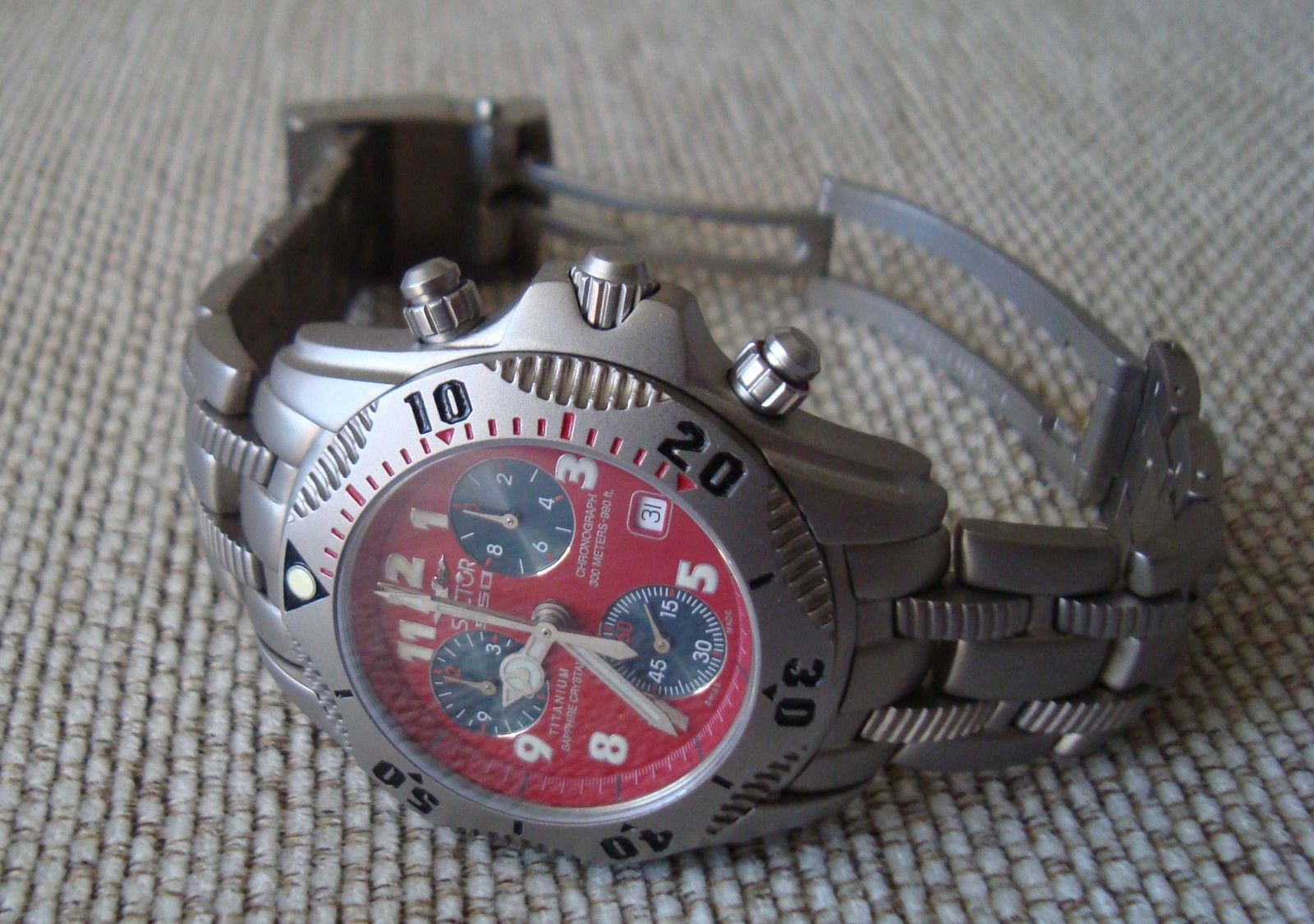Sector 950 titanium Swiss chronograph, 261.262, rare red panda version, full set