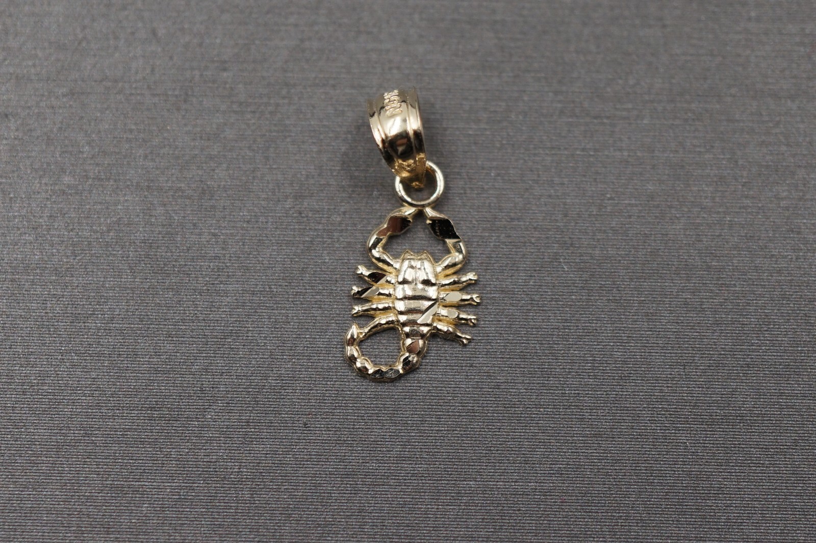 10K Solid Yellow Gold 0.65″ Super Tiny Diamond Cut Scorpion Charm Pendant.