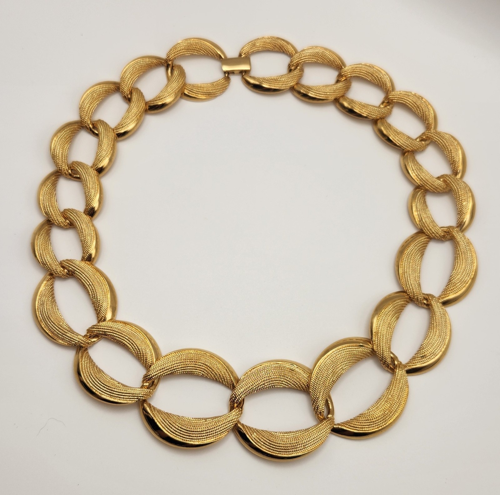 Vintage Napier Gold Tone Chunky Link Necklace Textured Statement Signed 18″