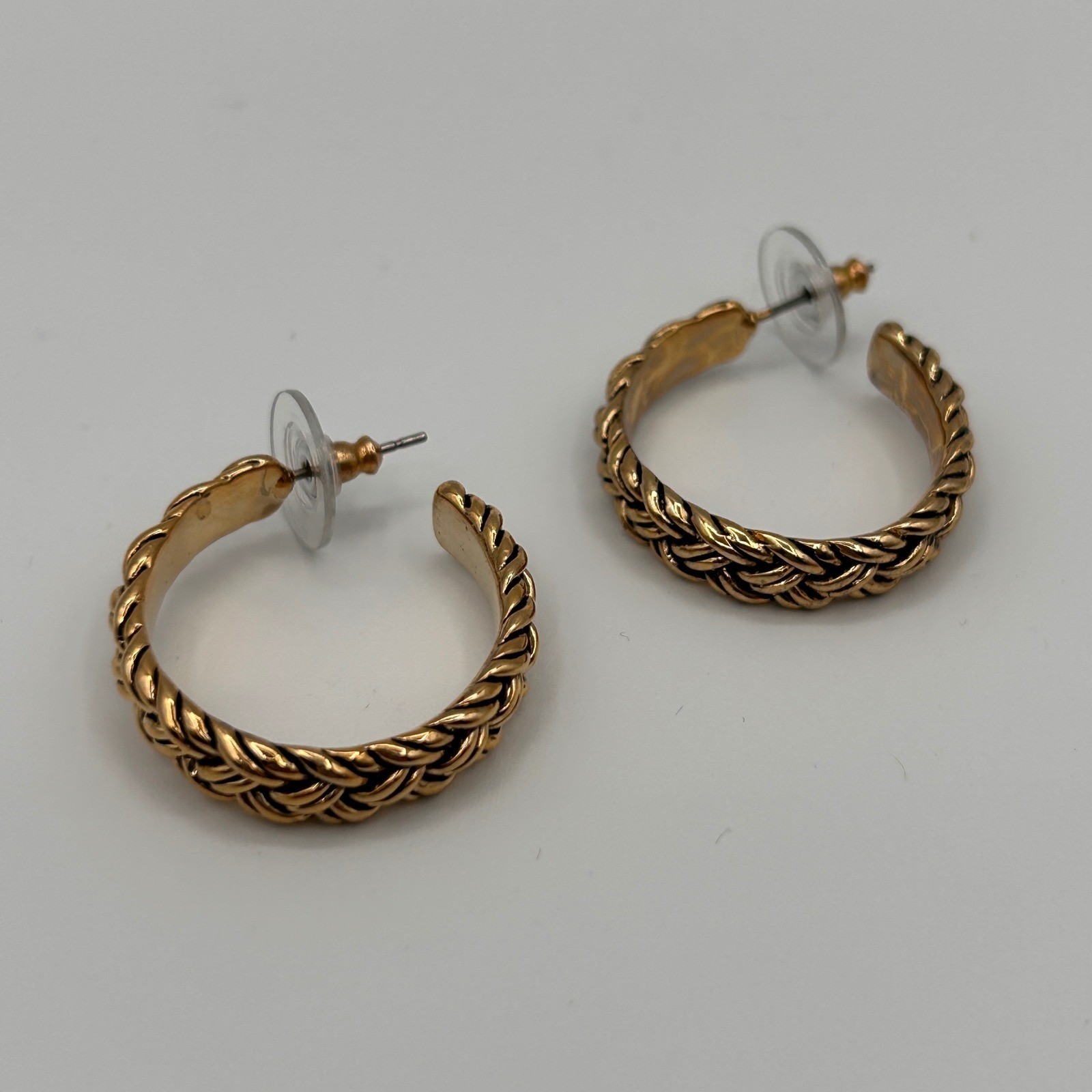 Gold Tone Braided Wheat Chain Hoop Pierced Earrings Textured 1″