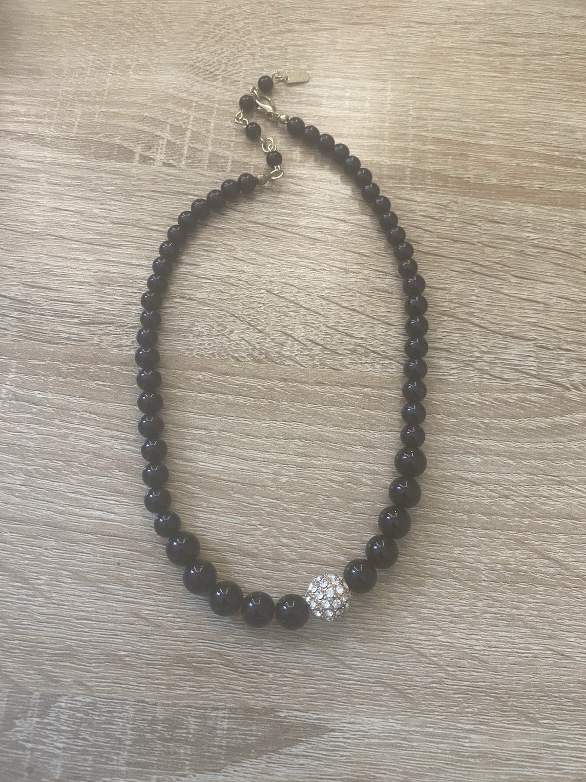 Classic Glossy Black Beaded Necklace Sparkling Rhinestone Accent Gold Tone Clasp