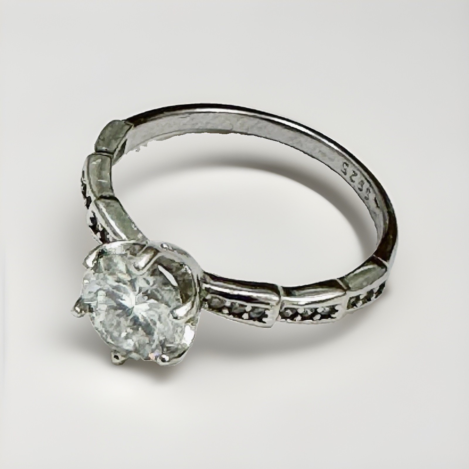 1 Ct Moissanite engagement Ring Size 6.25, 925 Sterling Silver
