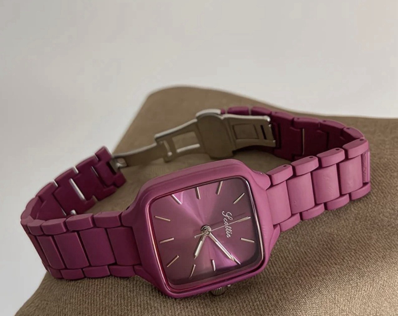 Lottie Pink Square Analog Casual Women’s Wristwatch Plastic Band Stick Indexes