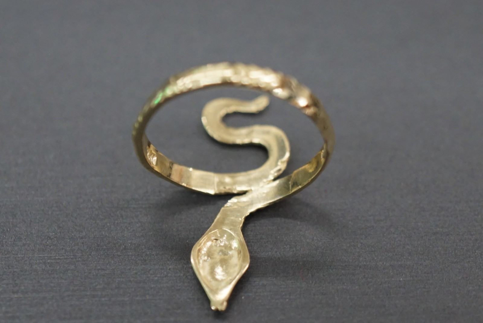 10K Solid Yellow Gold Diamond Cut Size 6.5 Snake Ring.