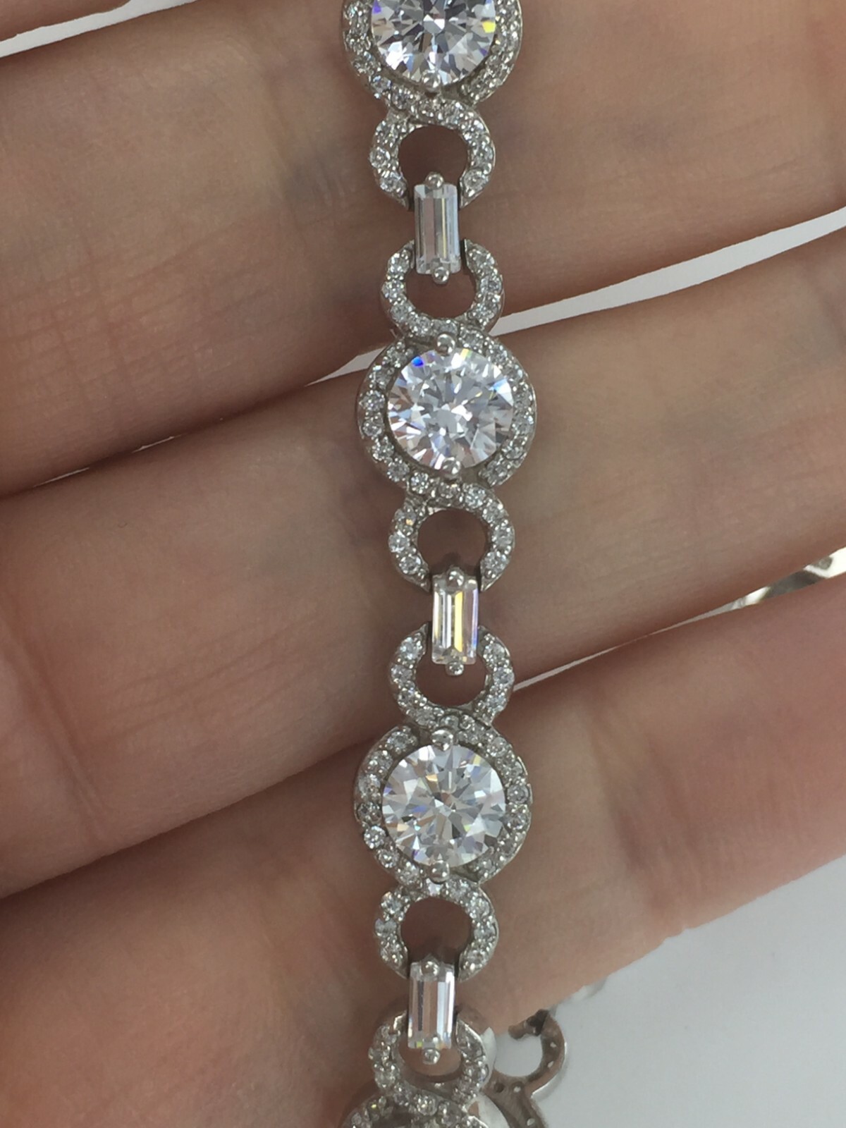 Gorgeous 8.5 CTW Round & Baguette Clear CZ Halo Style Pave Link 925 Silver 7″