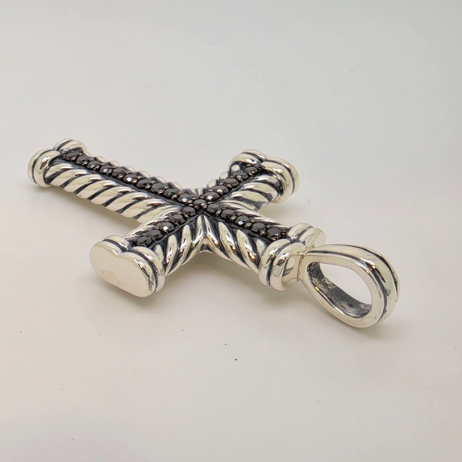 David Yurman Sterling Silver Black Diamond Chevron Cross w/ 20″ inch Chain
