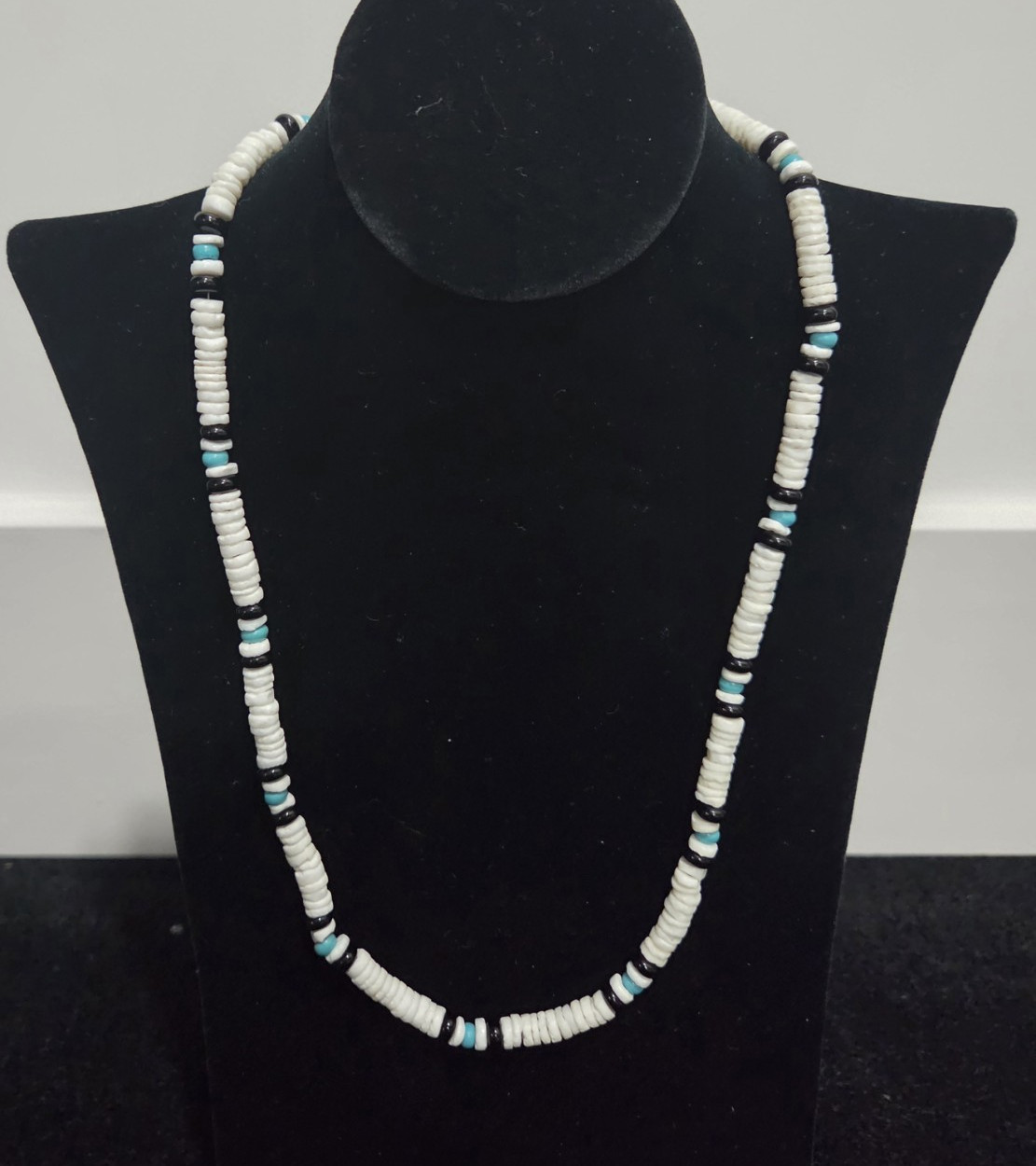 Puka Shell Surfer Necklace/ Stainless Steel/Adjustable Lobster Clasp/Turquoise.