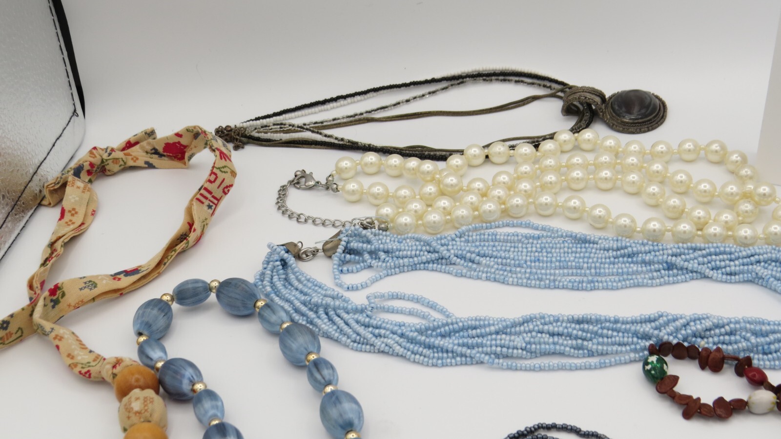 Costume Jewelry Lot 16 Necklaces 13 Bracelets 9 Earrings 6 Pins/Pendan Resale #5
