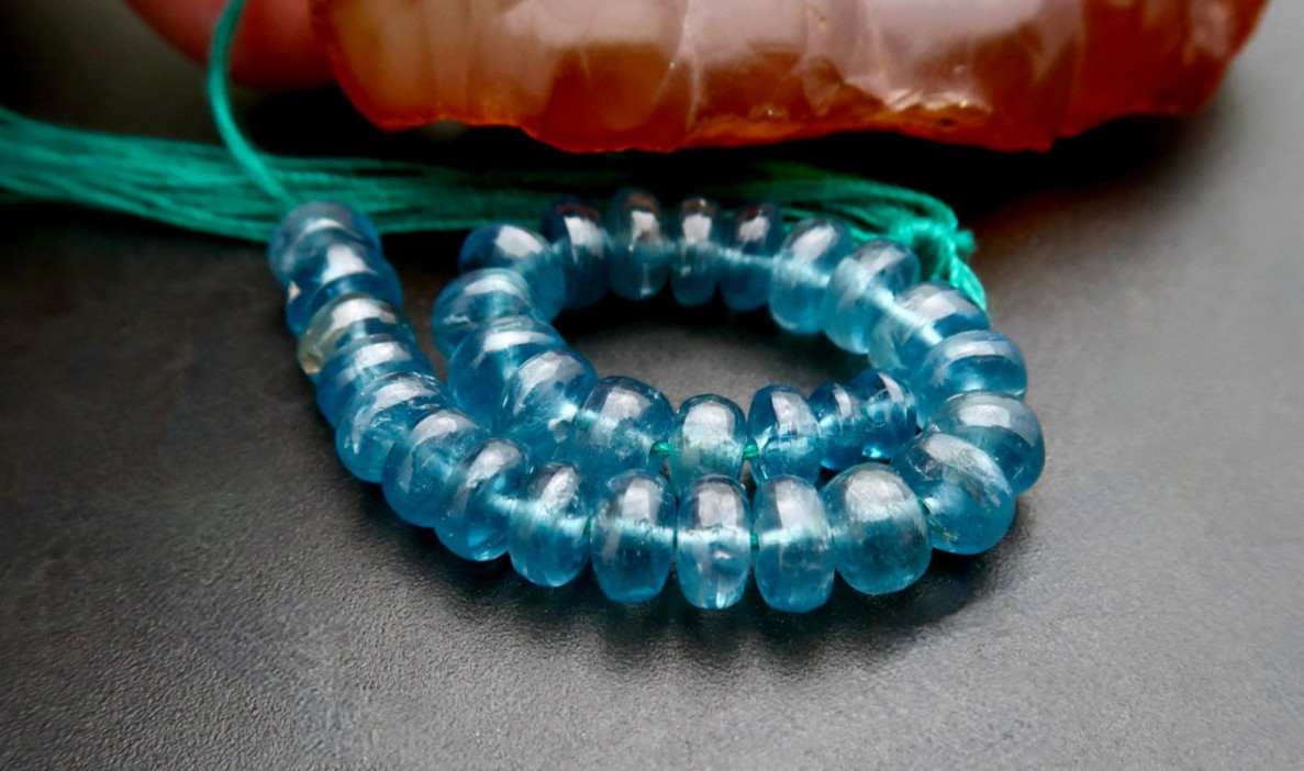 AMAZING RARE NEPAL LOCATION NATURAL BRIGHT SHINING BLUE POLISHED KYANITE BEADS