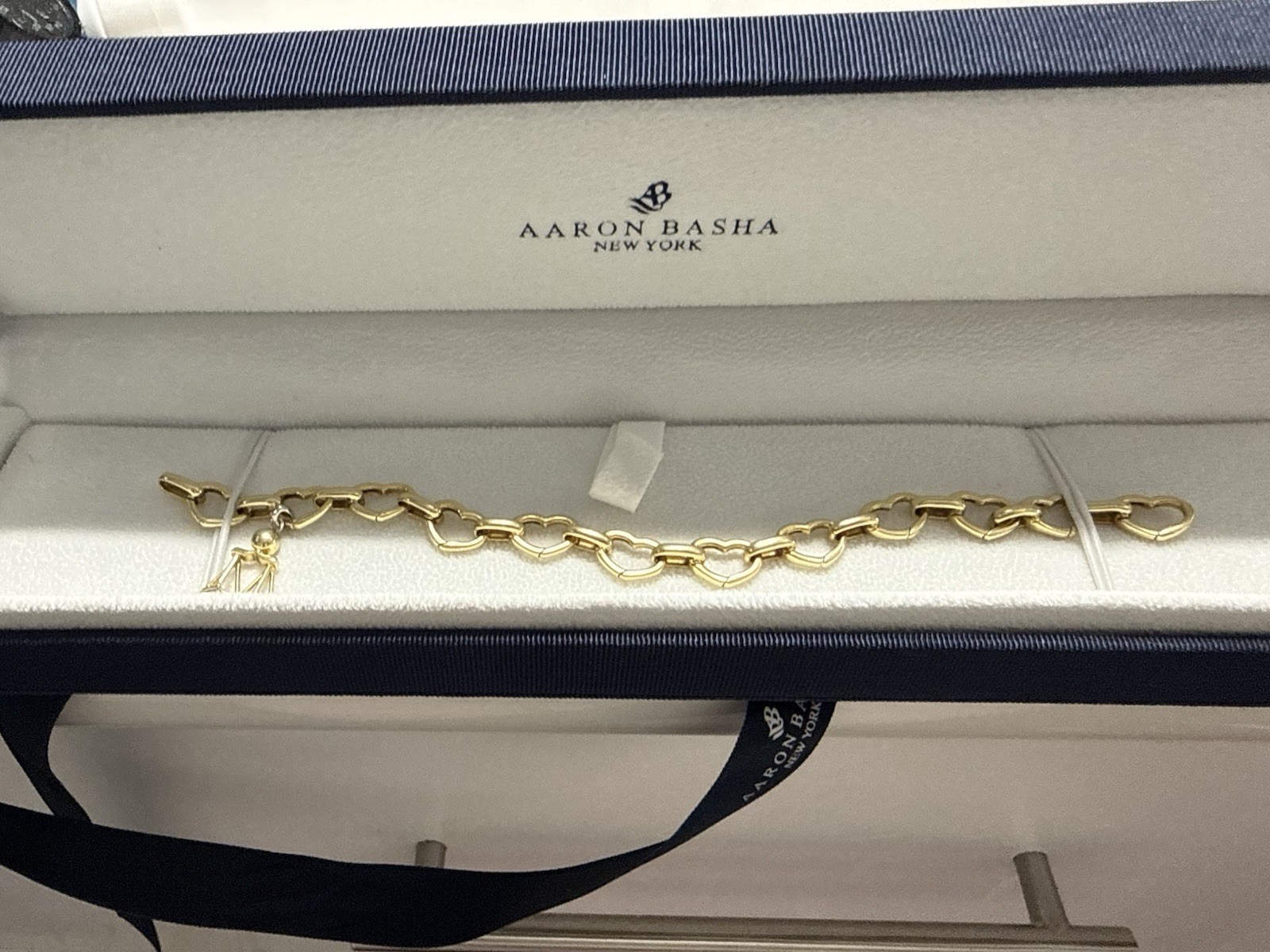 Aaron Basha Open Link Heart Bracelet (Small) 18K Gold
