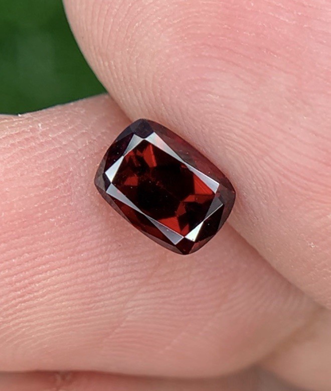 1.35Ct Natural Deep Blood Red Garnet Cushion Cut Loose Gemstone 6.4×4.5mm