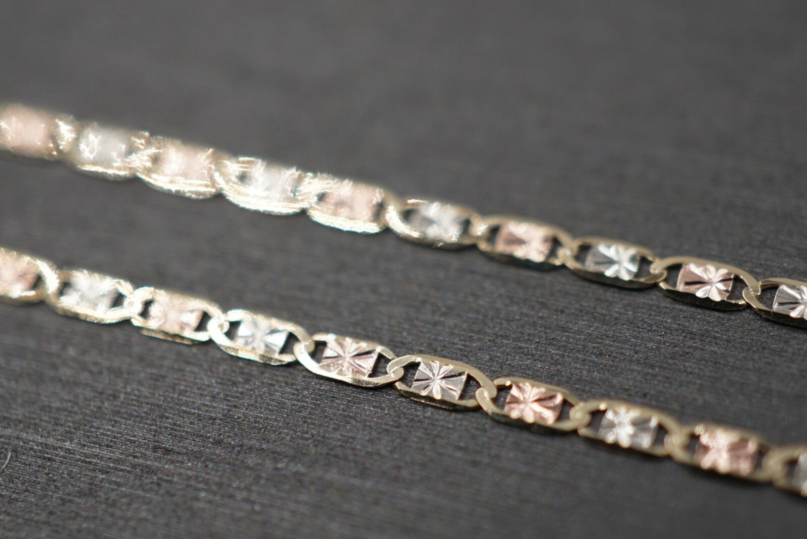 10K Solid Yellow Gold 1.5MM Thin Flat Tri Color Shine 18″ Valentino Chains.