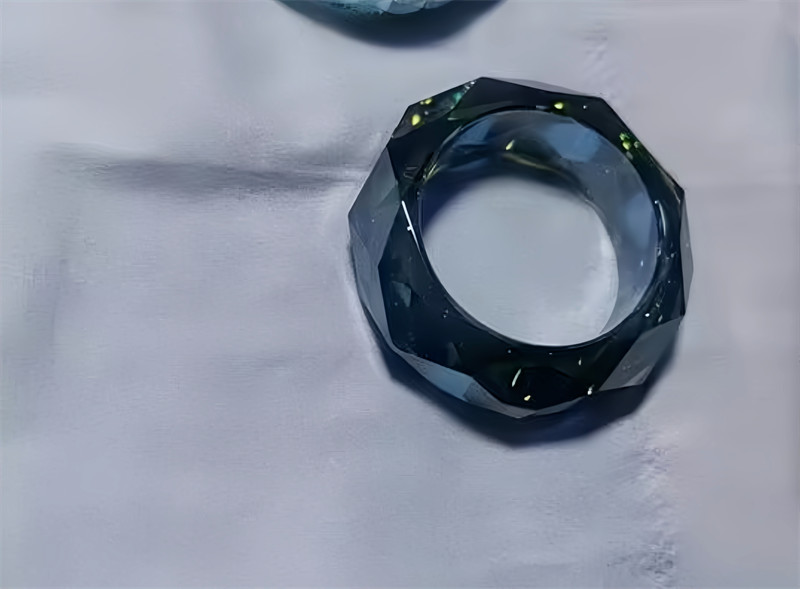 Rhombus-shaped Green Moissanite Ring,Hand-polished. Lab Created AAAA+ Gemstone