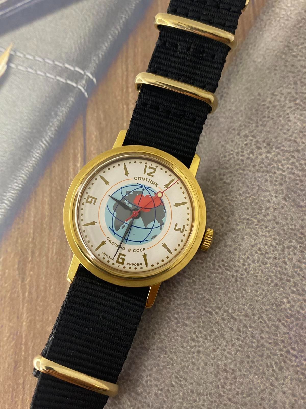 Sputnik Kirov Mechanical Men’s Watch Space Theme White Dial Gold Tone