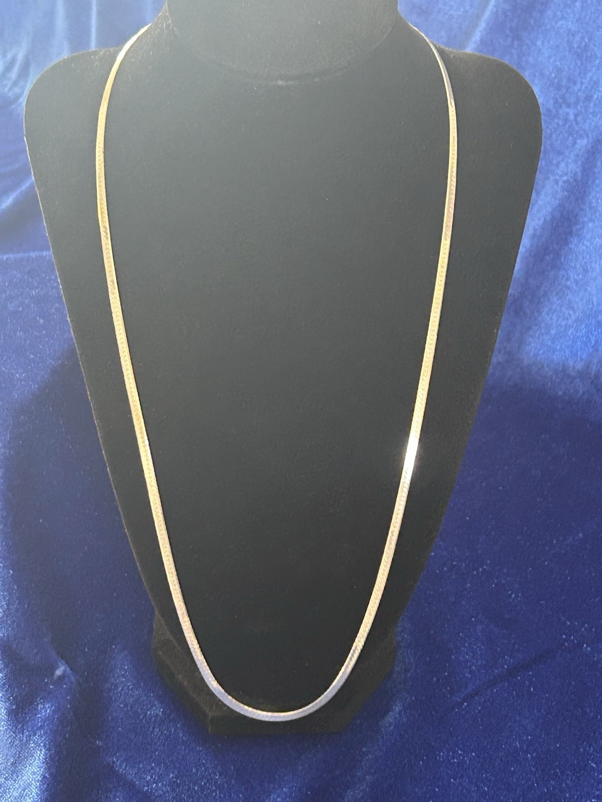 Vintage Sterling Silver Herringbone Chain Necklace 22.5 In (2 Slight Indents)
