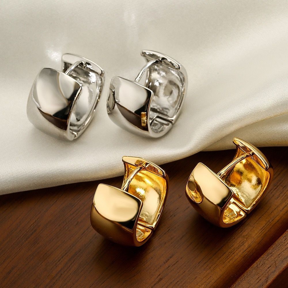 Woman Fashion 18k Gold Plated Wide Huggie Earring Stud Hoop Drop Dangle 18mm