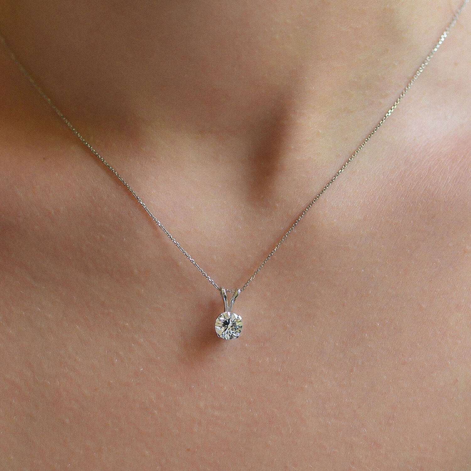0.7CT Round Cut Natural Diamond Women’s Wedding Solitaire Pendant 14k White Gold