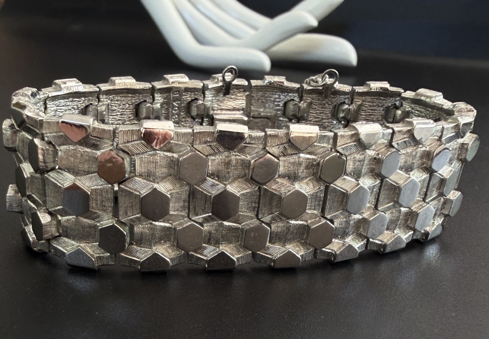BOUCHER Signed 7804B Silver Hexagon Link Wide Gate Panel Bracelet Safety Chain 7