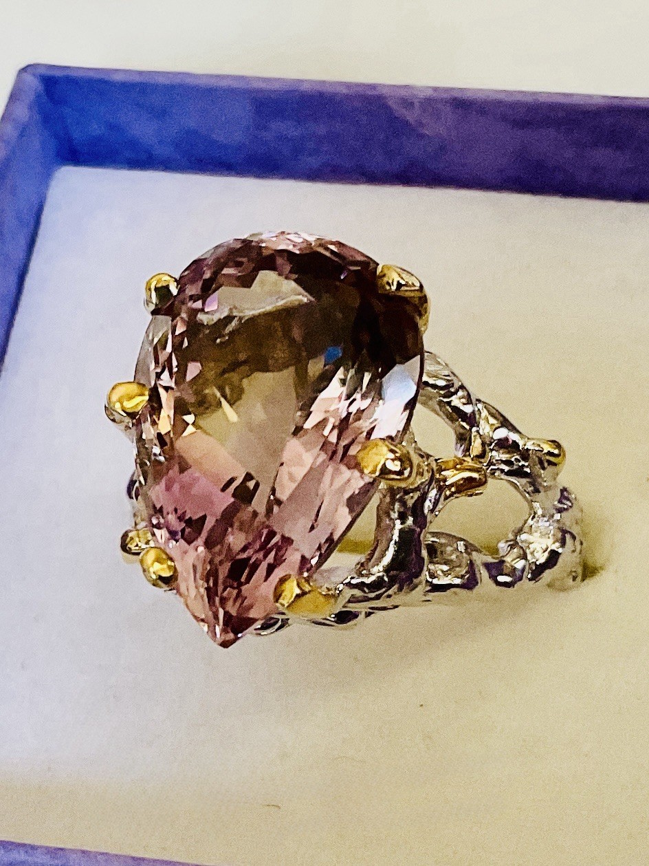 LILAC TONED AMETHYST RING – 18X13mm Or 12ctw – SETTING IS IN A TREE BRANCH MOTIF